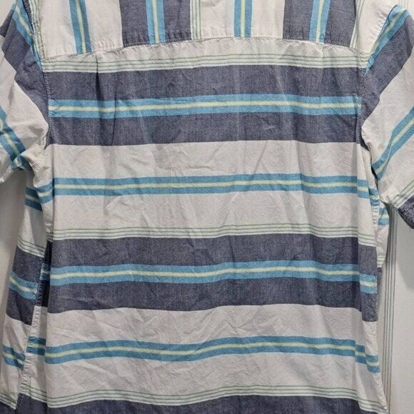 Columbia Men's Large Striped Short Sleeve Button-Up Shirt Blue White - Picture 9 of 12